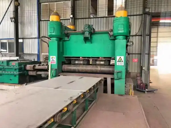 Hydraulic straightening machine Hydraulic straightening machine