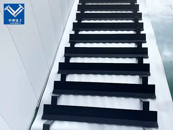 Ruthenium coated titanium electrode Ruthenium coated titanium electrode