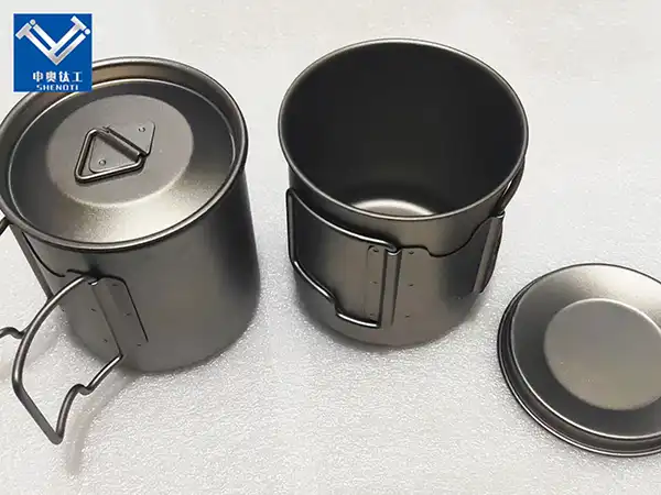 Titanium mugs Titanium mugs