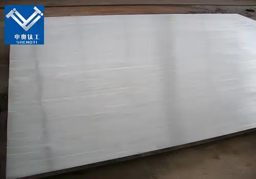 Nickel steel clad plate
