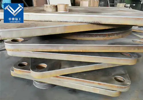 Carbon steel clad plate
